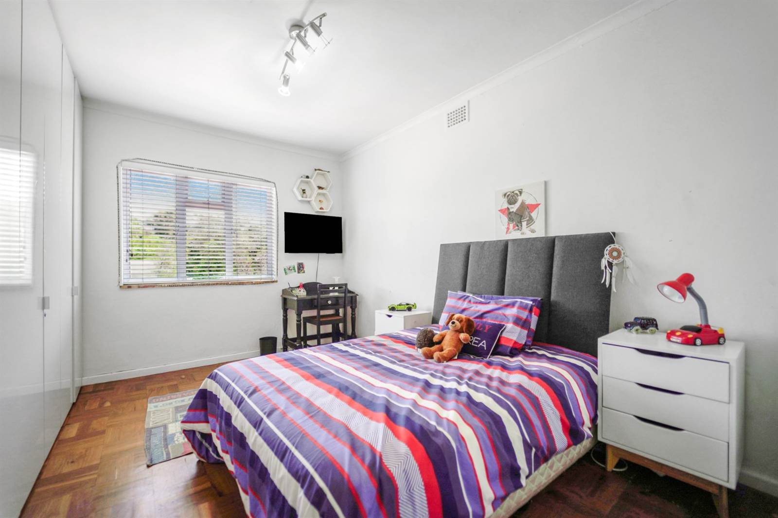 3 Bed Apartment in Wynberg Upper photo number 9