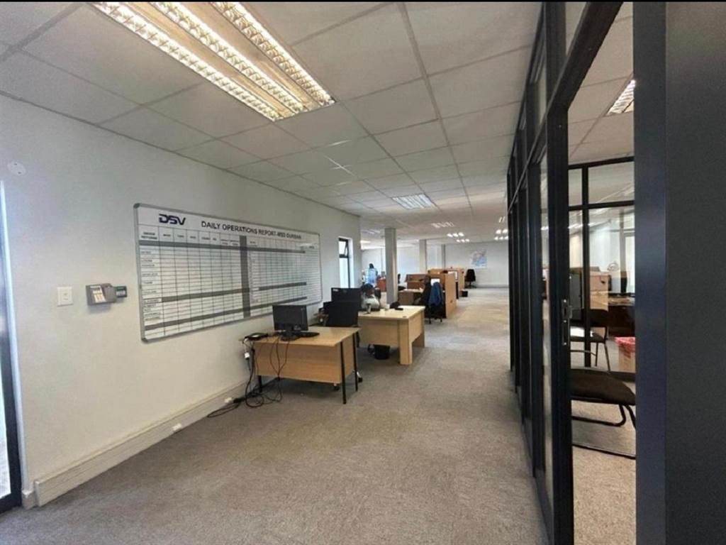 1810  m² Commercial space in Maxmead photo number 9