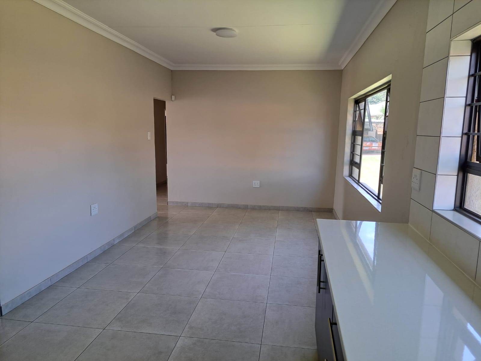 3 Bed House in Rensburg photo number 22