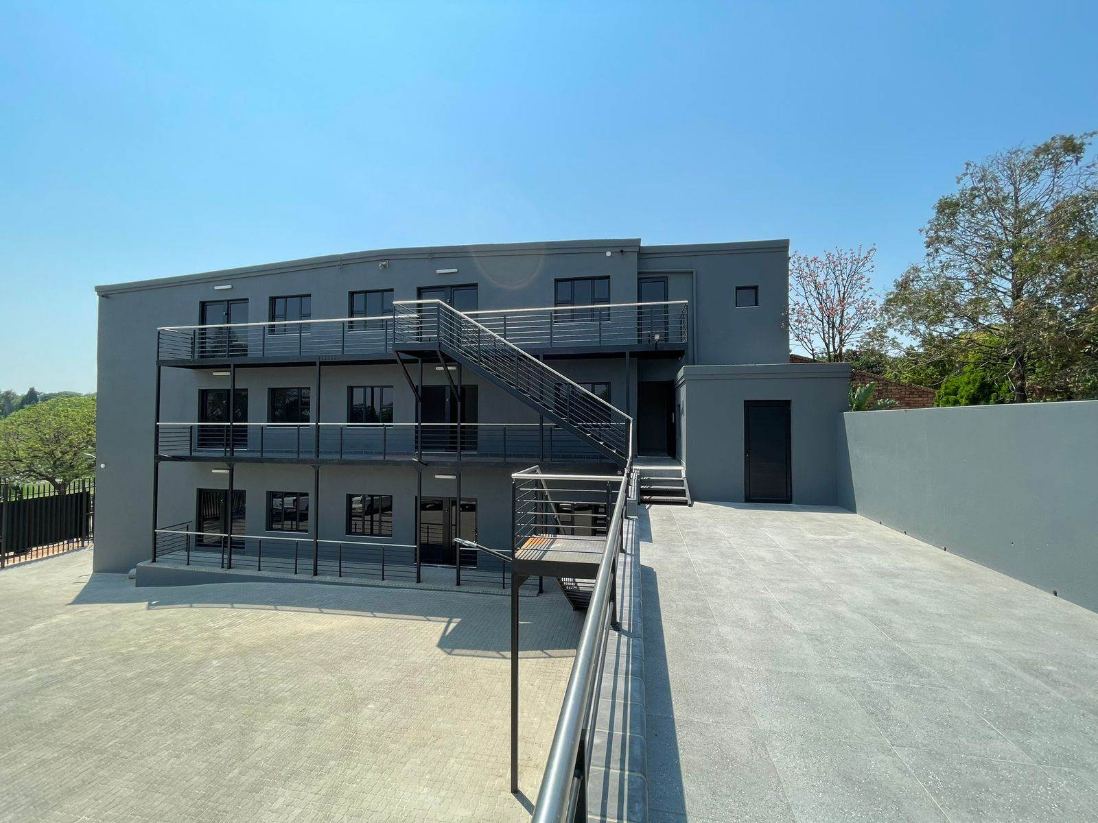 32  m² Commercial space in Robin Hills photo number 6