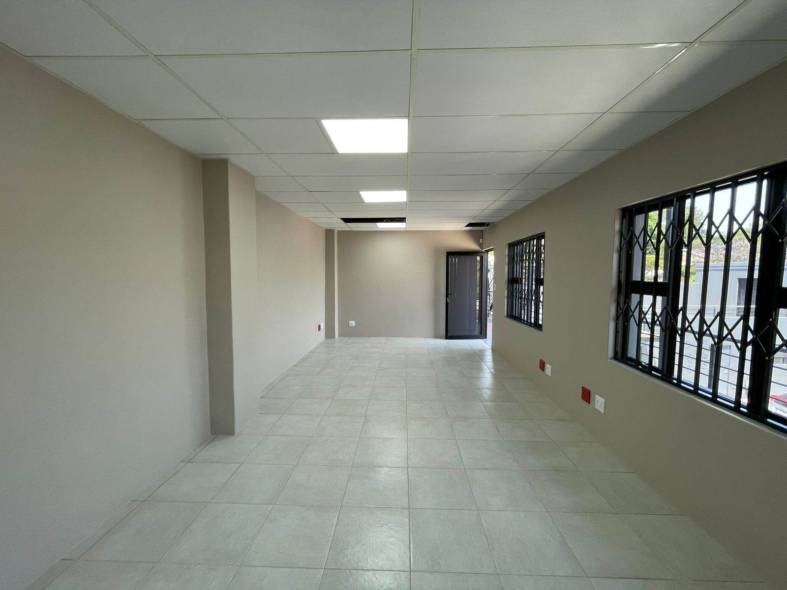 32  m² Commercial space in Robin Hills photo number 13