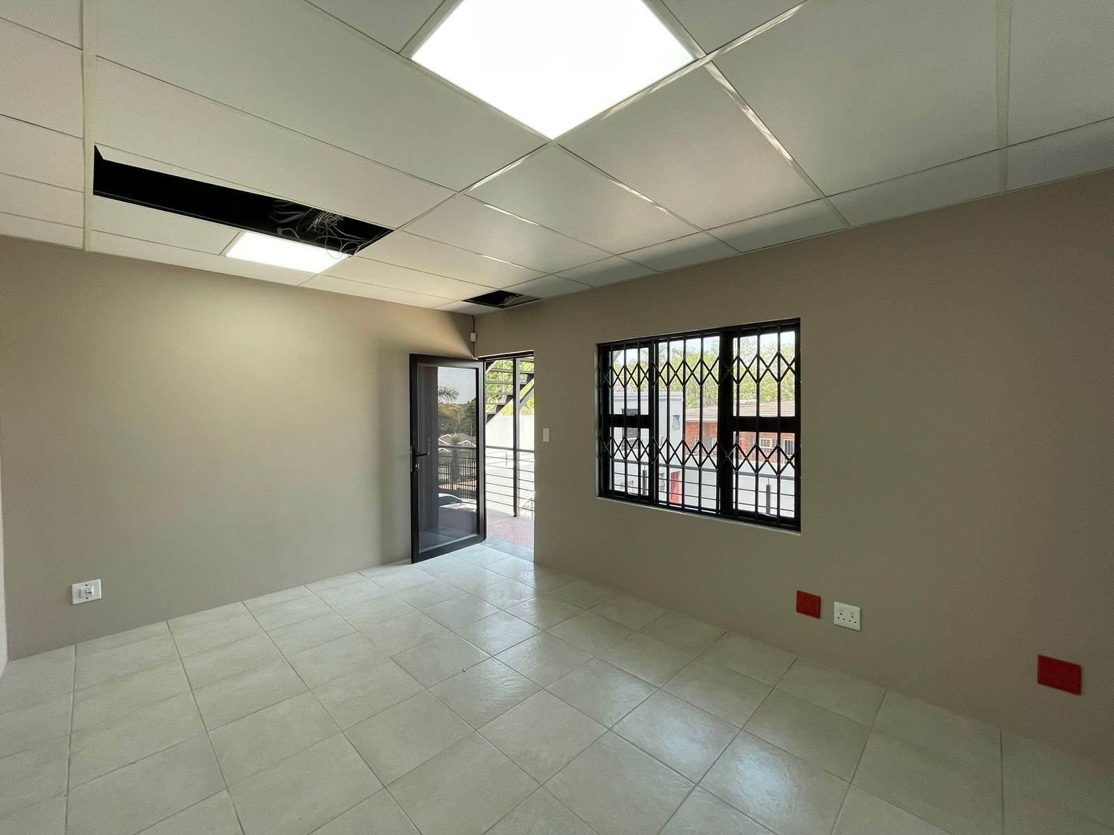 32  m² Commercial space in Robin Hills photo number 12