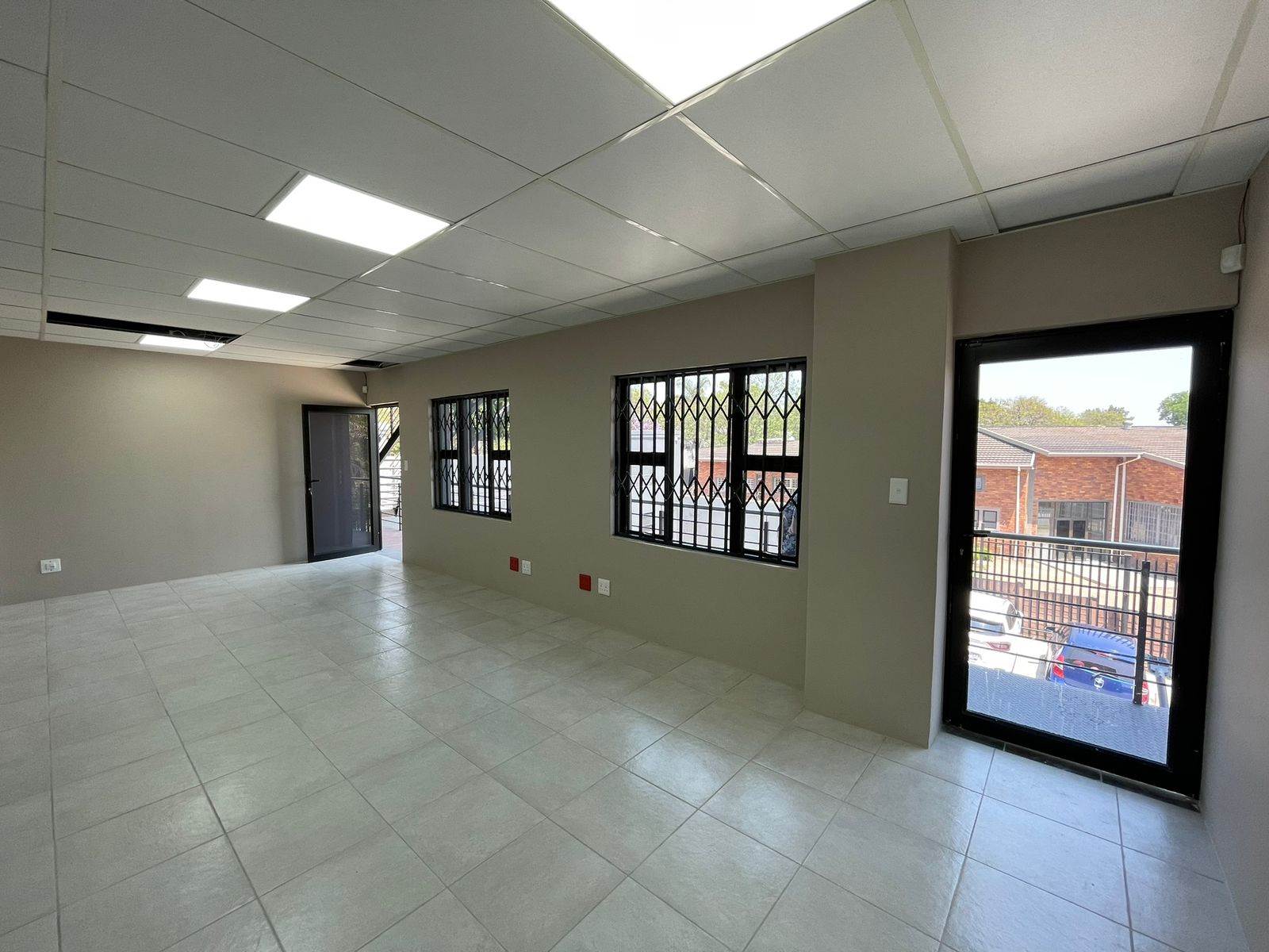 32  m² Commercial space in Robin Hills photo number 15
