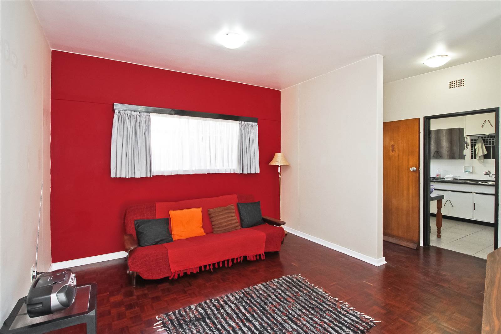 2 Bed Apartment in Orchards photo number 6