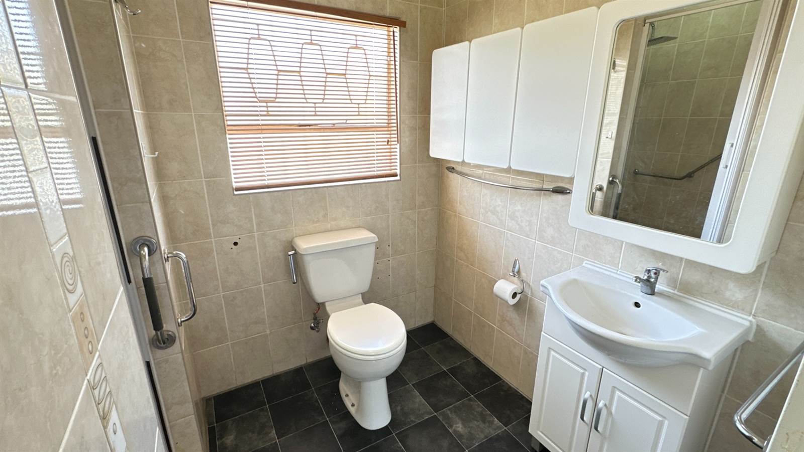 3 Bed House in Glenanda photo number 17