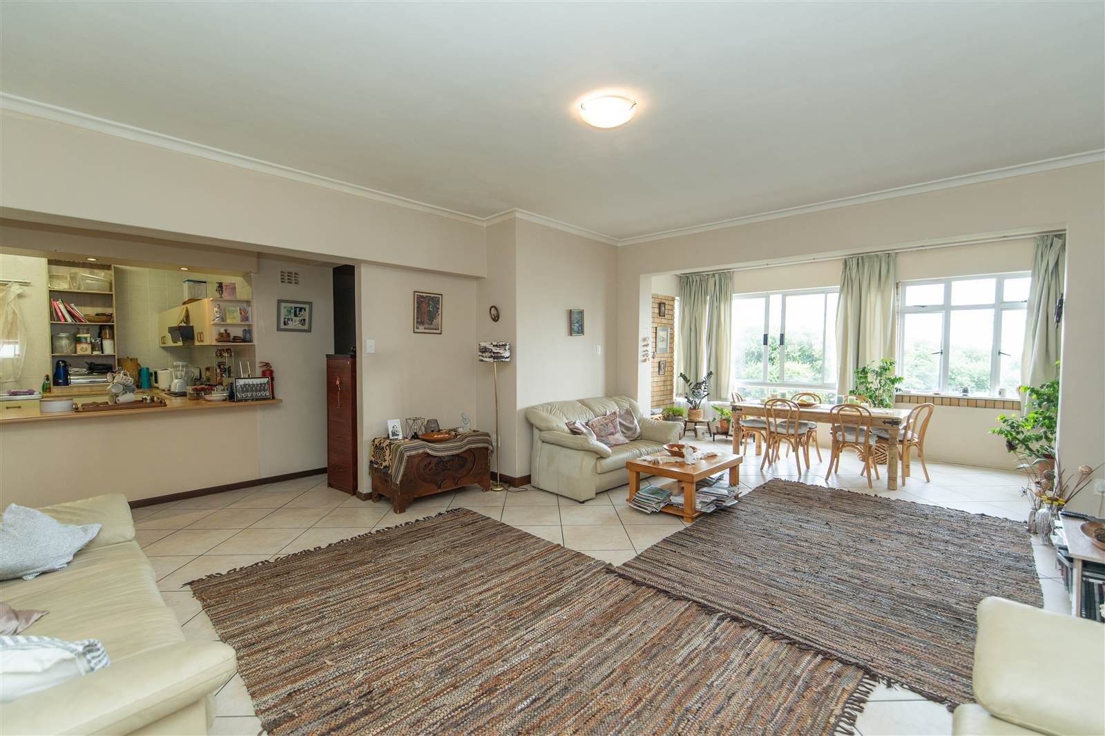 3 Bed Apartment in Summerstrand photo number 8