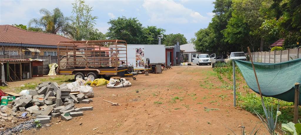Commercial space in Rustenburg Central photo number 16