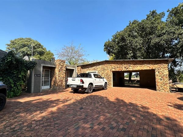1.3 ha Land available in Doringkloof