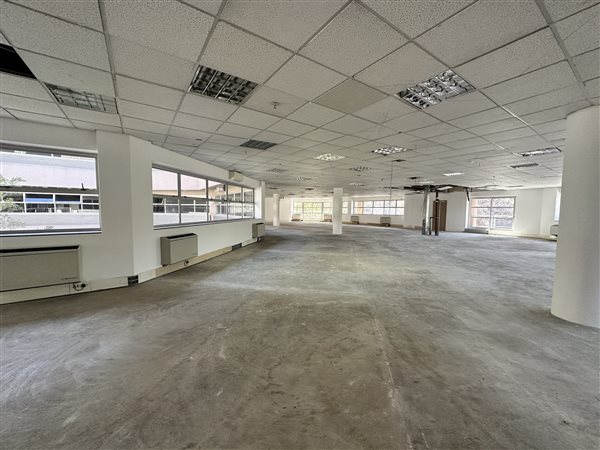 962  m² Commercial space in Parktown