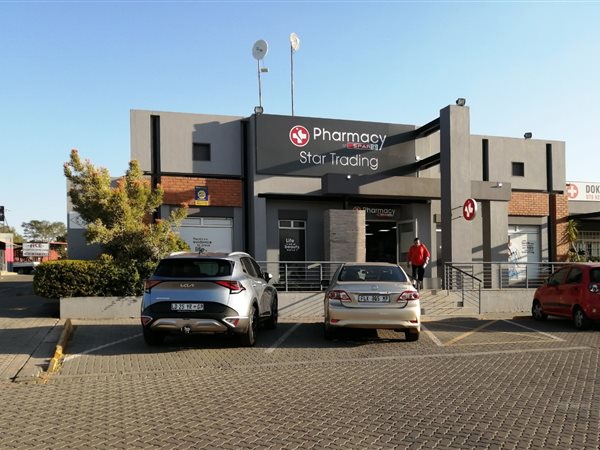 2800  m² Commercial space
