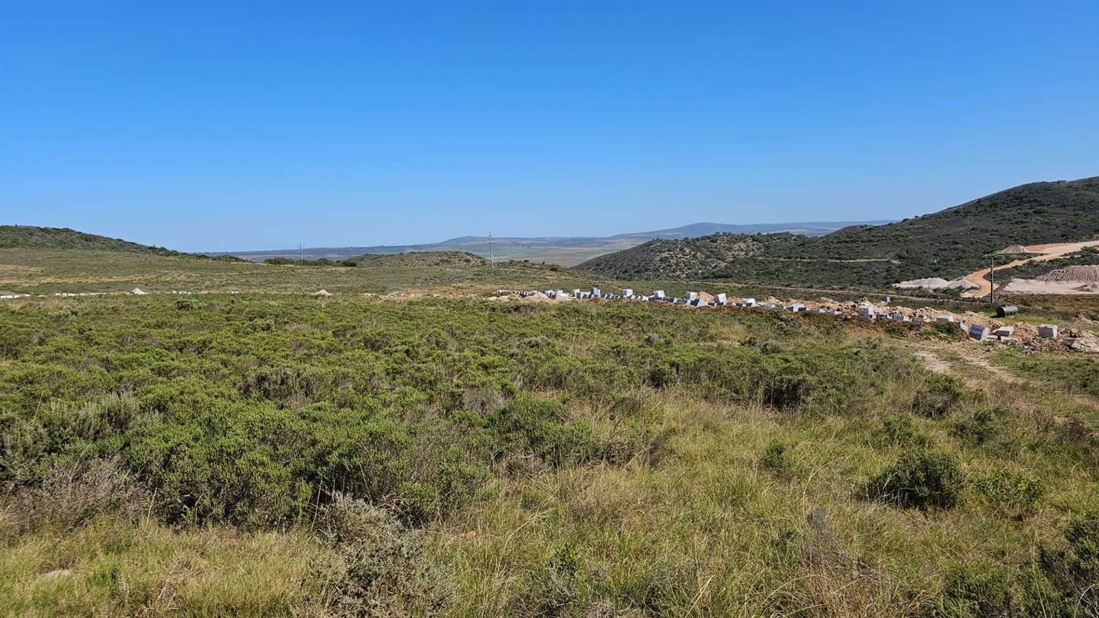 493 m² Land available in Hartenbos photo number 2