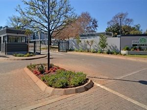 2 Bed Apartment in Clubview
