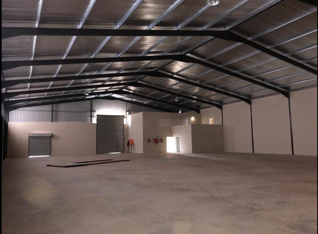 1238  m² Industrial space in Clayville photo number 2