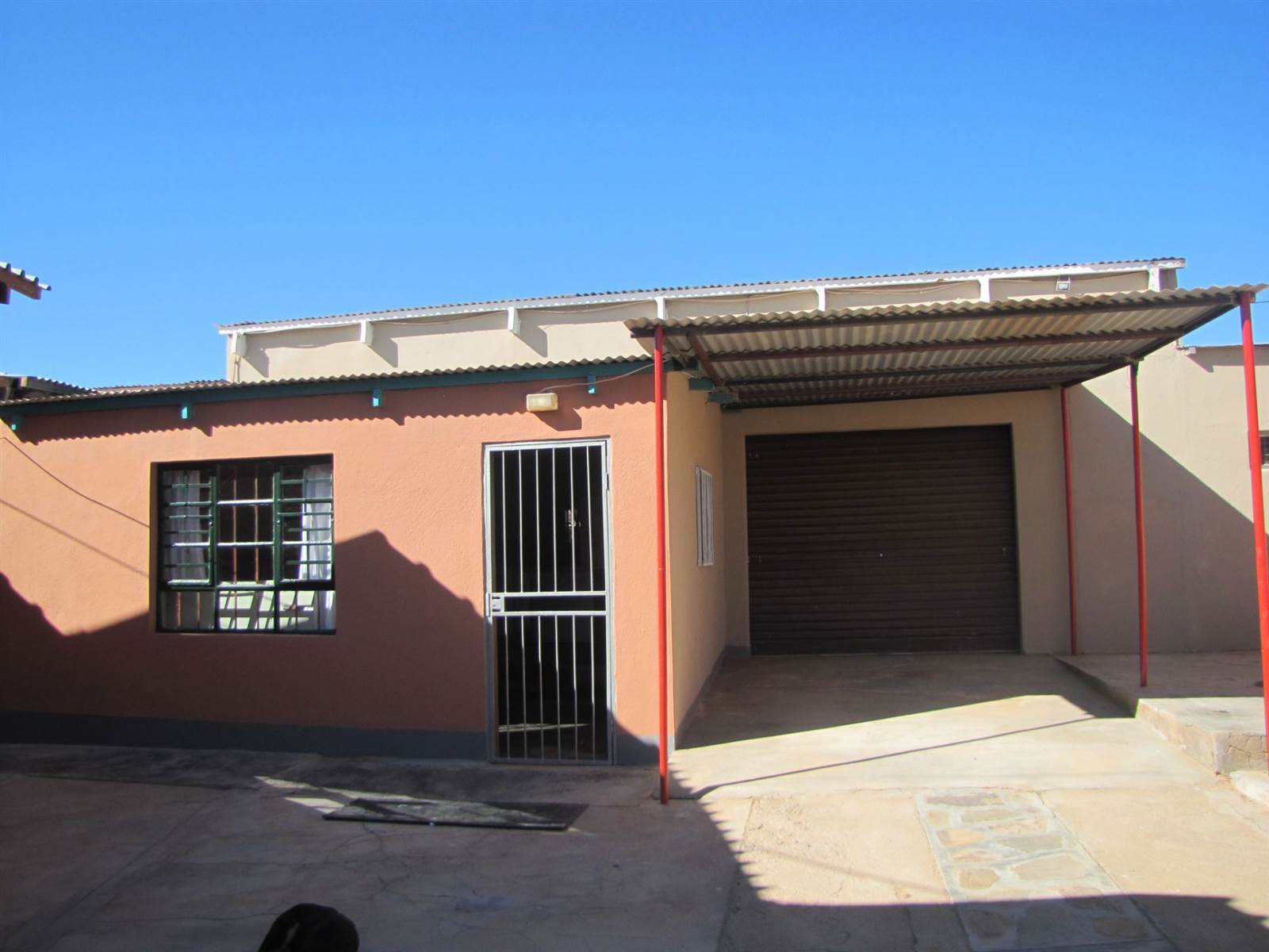 3 Bed House in Springbok photo number 4