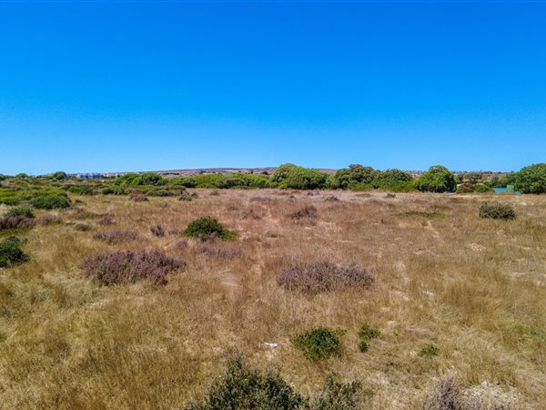 819 m² Land available in Langebaan Country Estate