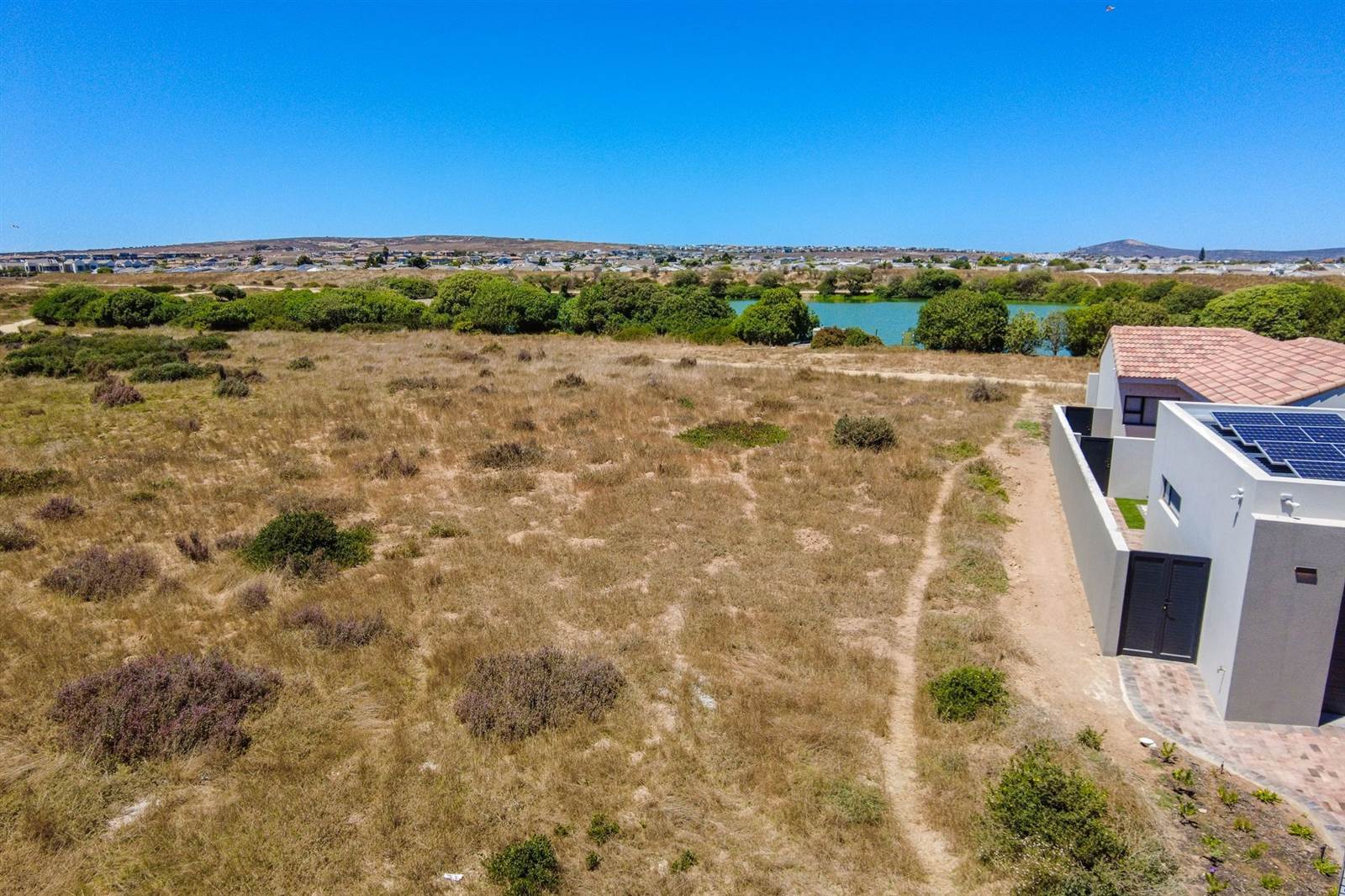 819 m² Land available in Langebaan Country Estate photo number 5