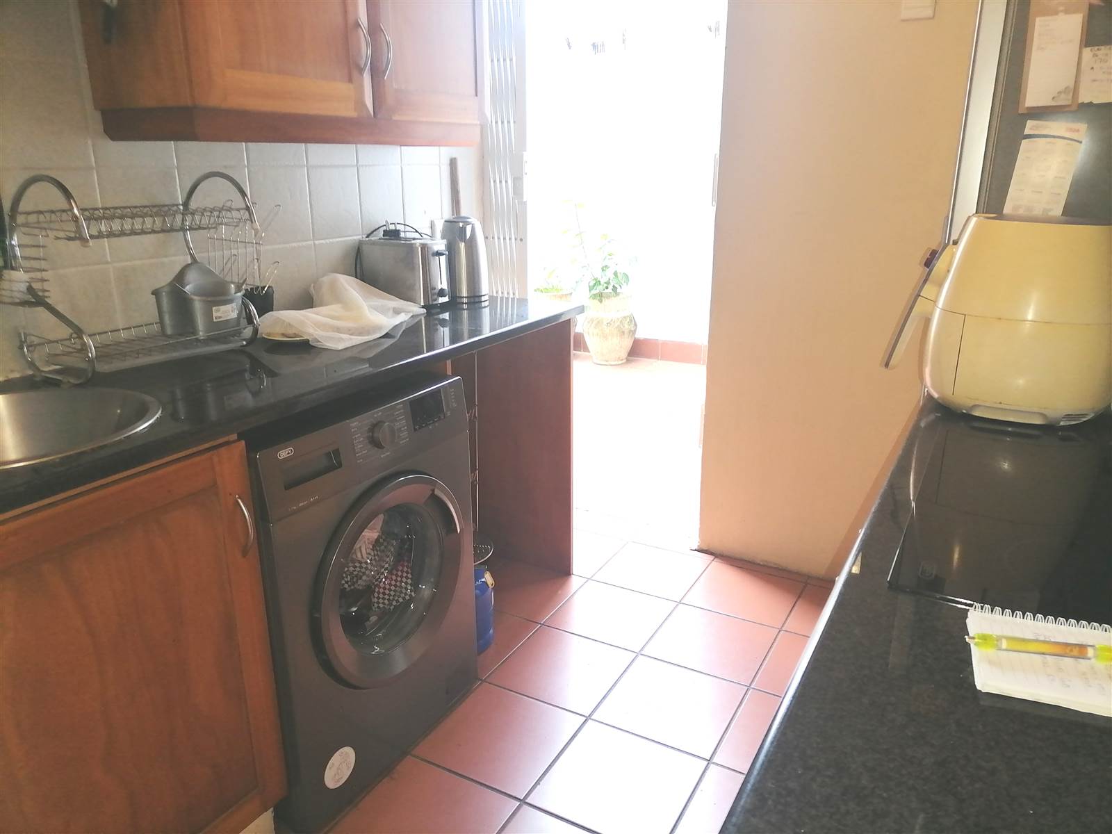 2 Bed Flat in Musgrave photo number 11
