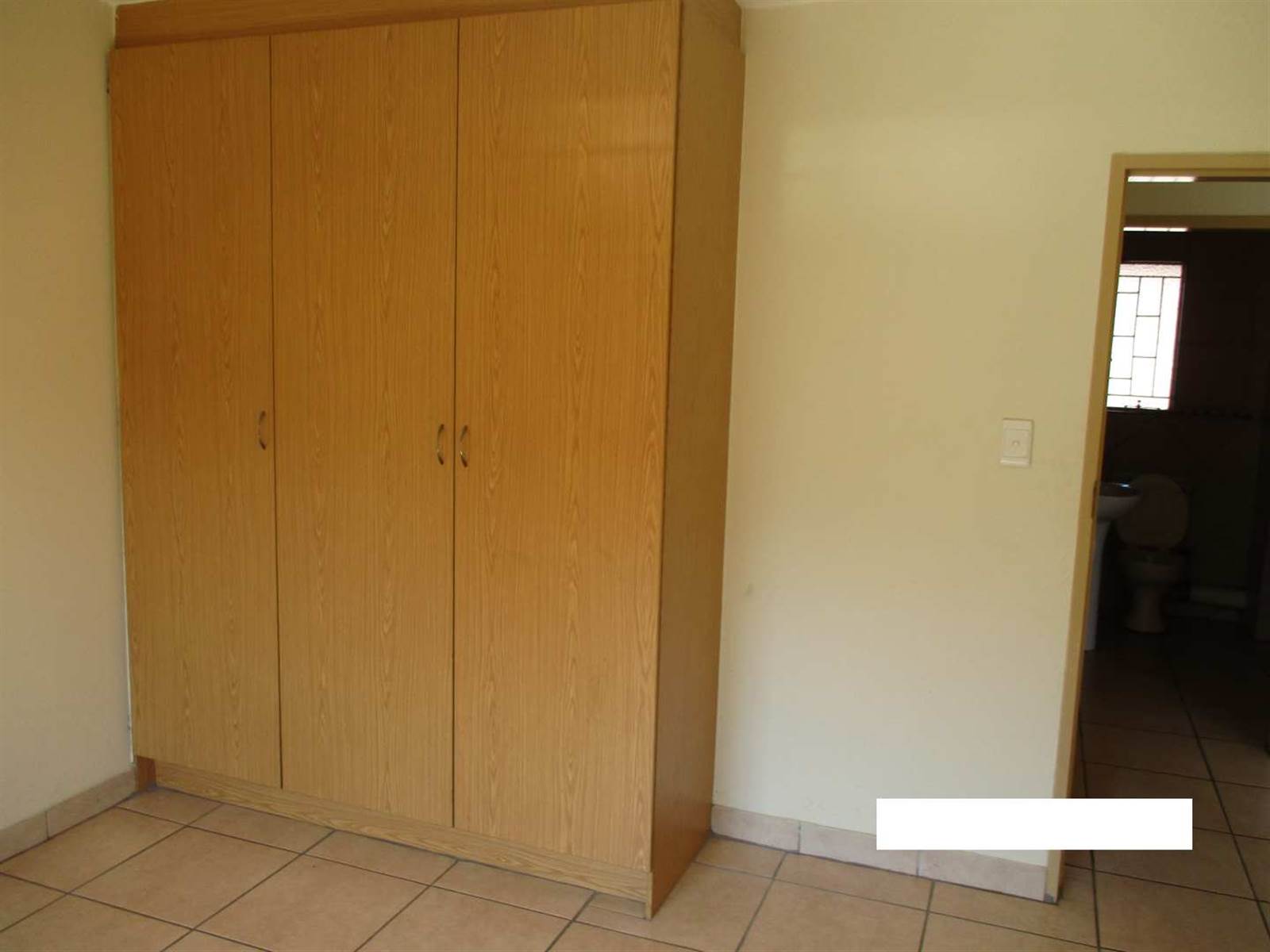 2 Bed Apartment in Booysens photo number 10