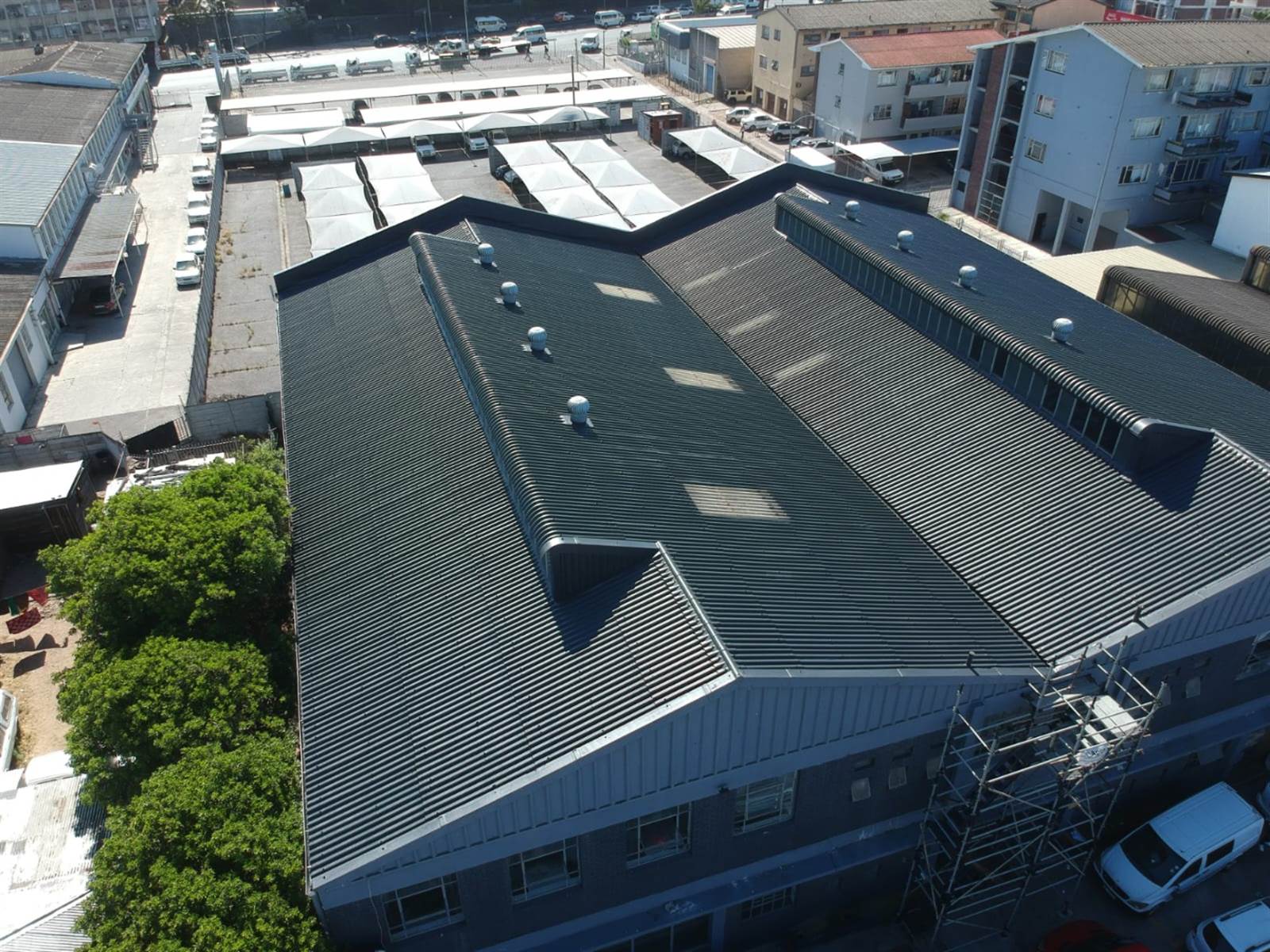 1500  m² Commercial space in Bellville Central photo number 2