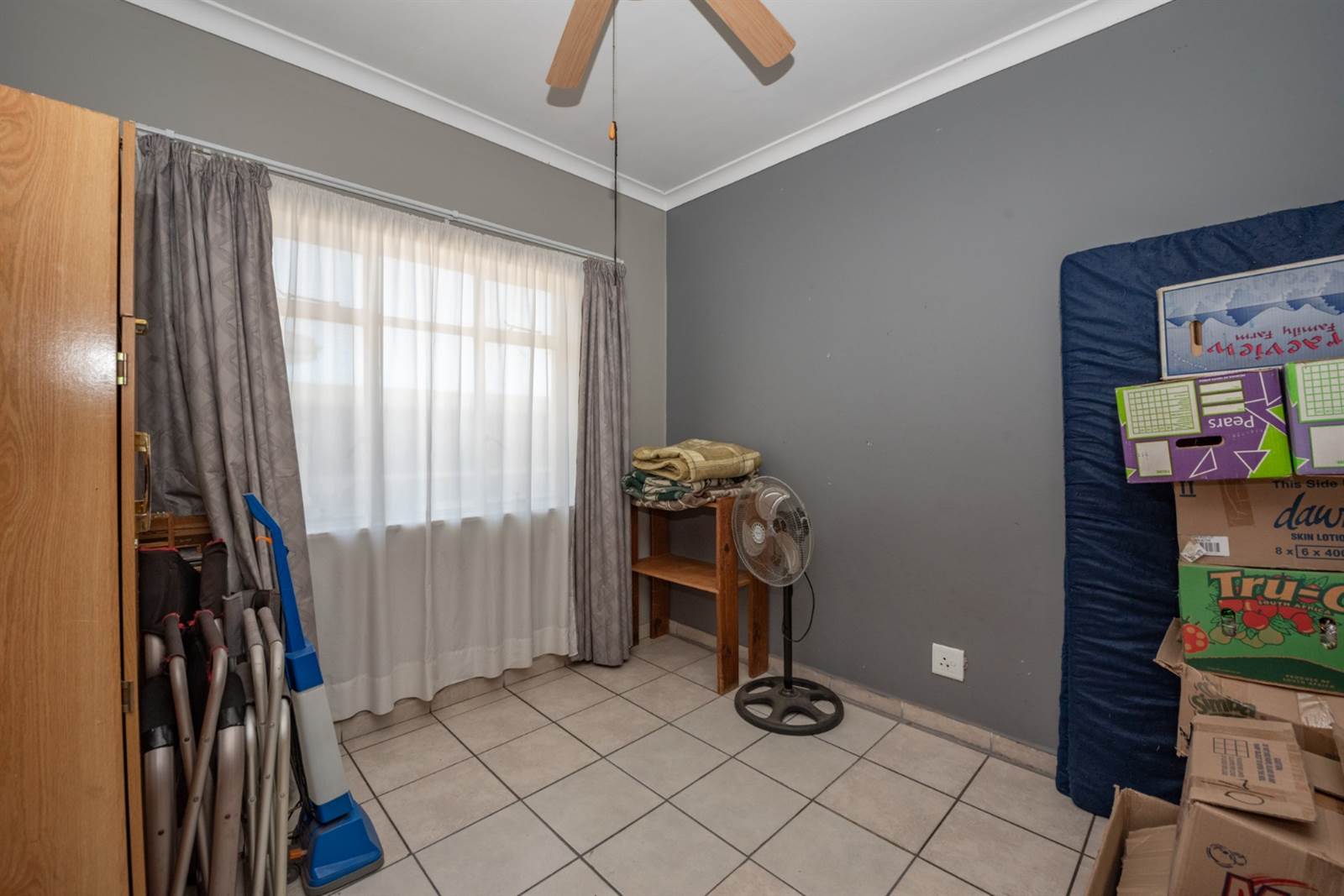 3 Bed Apartment in Bethelsdorp photo number 5