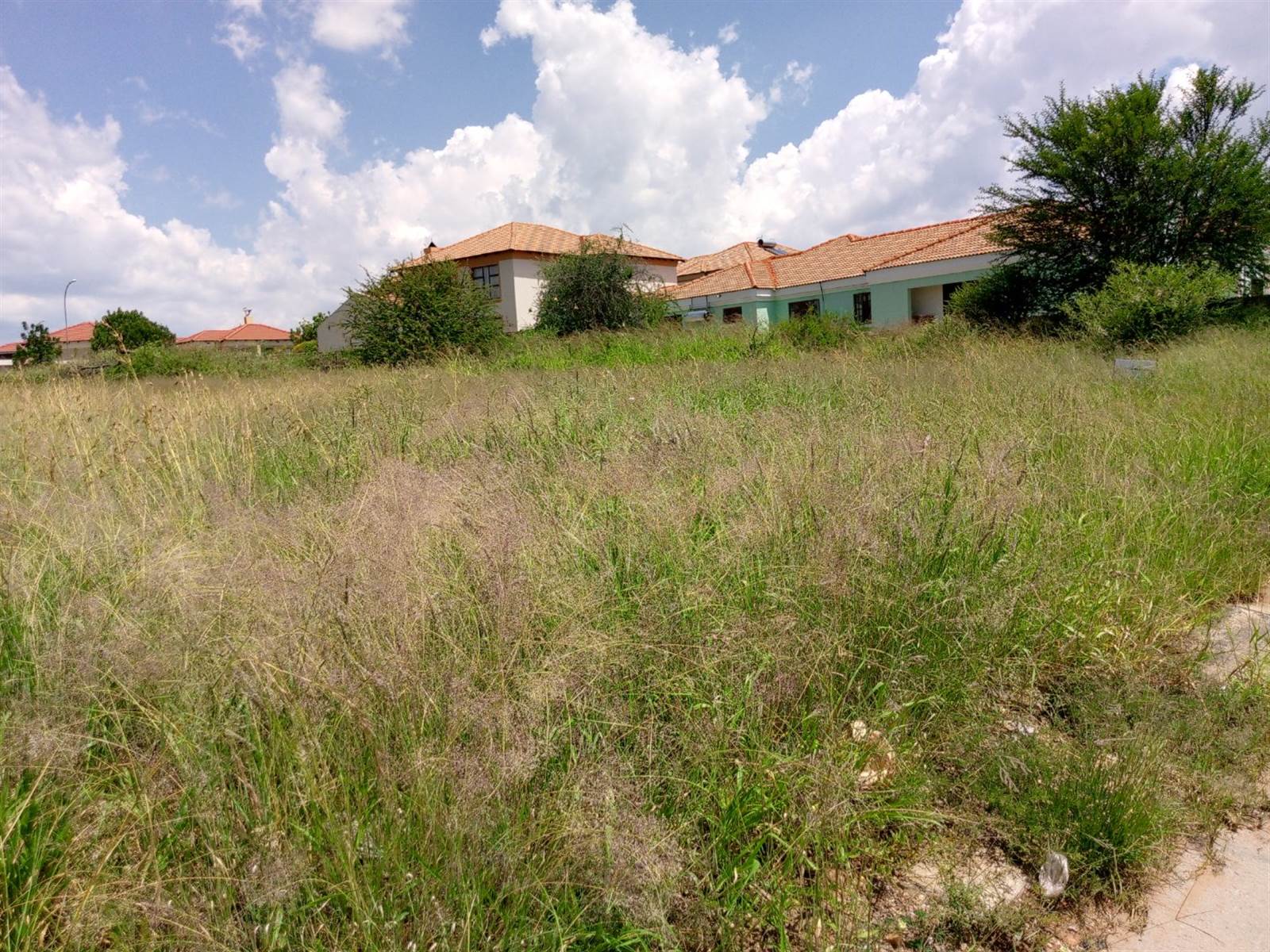 600 m² Land available in Serala View photo number 3