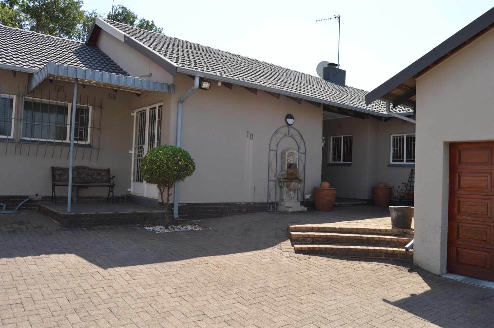 4 Bed House for sale in Mulbarton T4819685 Private Property