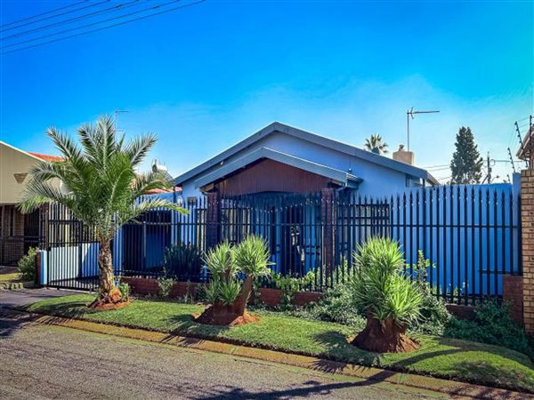 4 Bed House in Lenasia