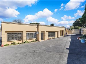 5 Bed House in Bordeaux