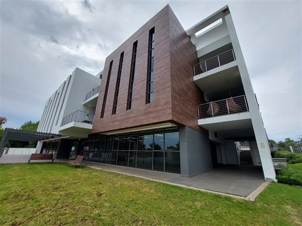 453  m² Commercial space in Bryanston