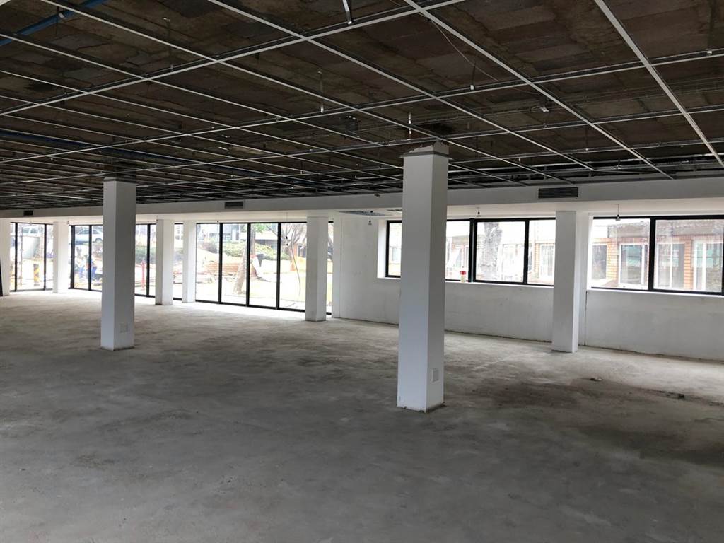 230  m² Commercial space in Woodmead photo number 5