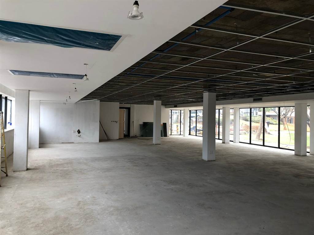 230  m² Commercial space in Woodmead photo number 6