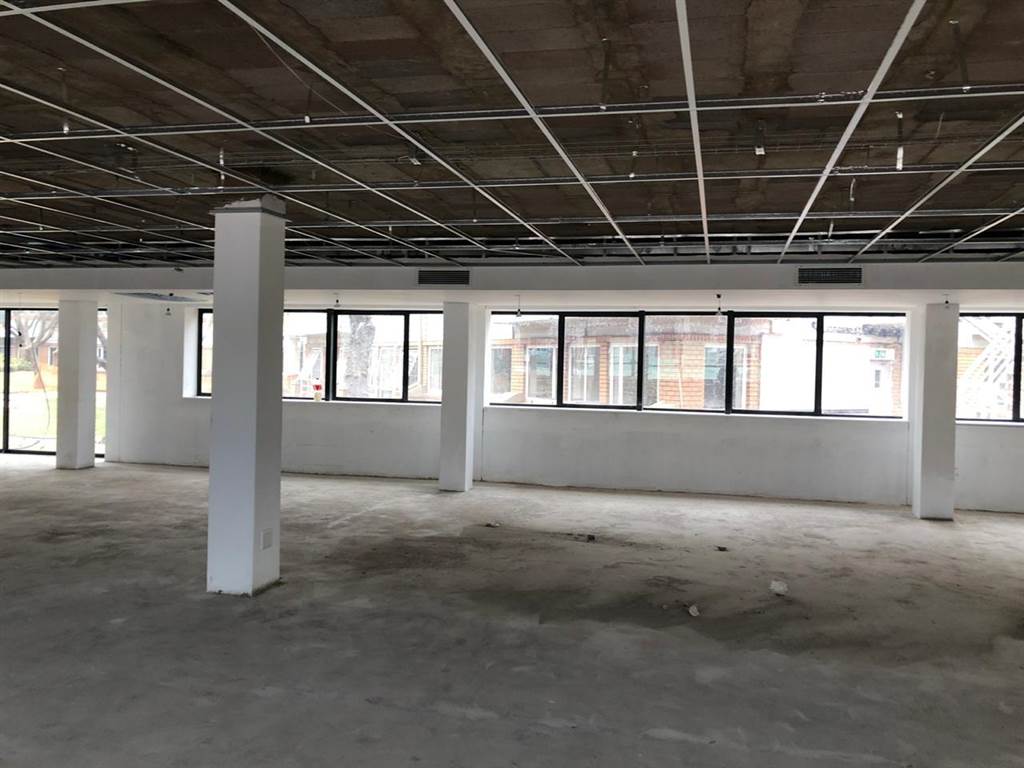 230  m² Commercial space in Woodmead photo number 7