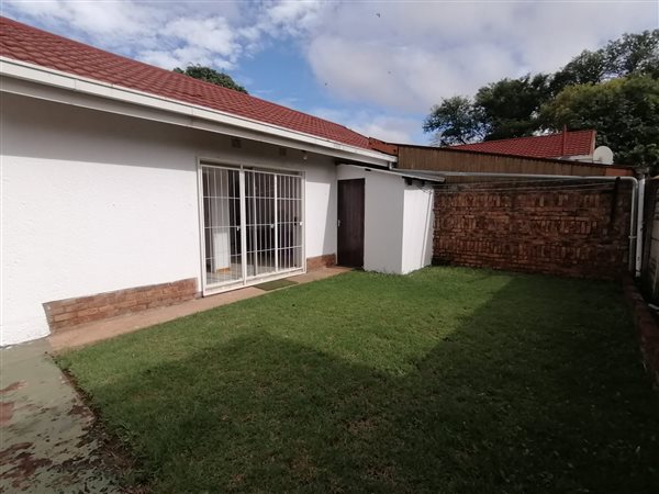 2 Bedroom Flat 2 Bedroom Flat
