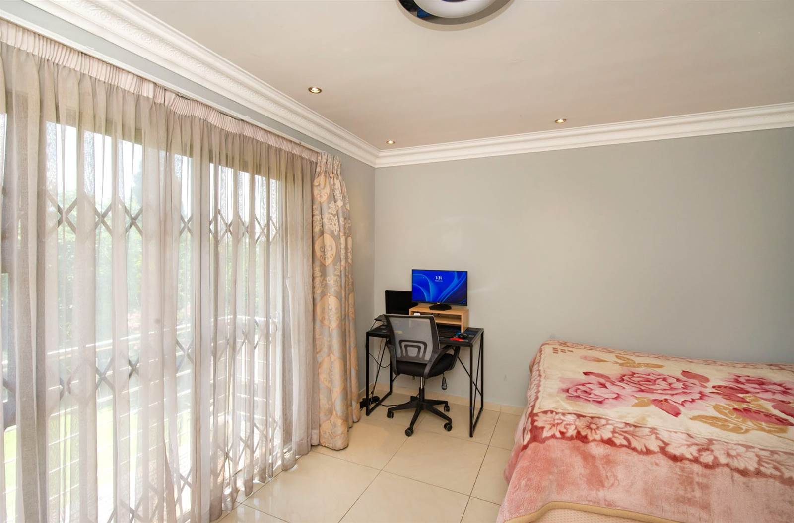 7 Bed House in Edenvale photo number 17