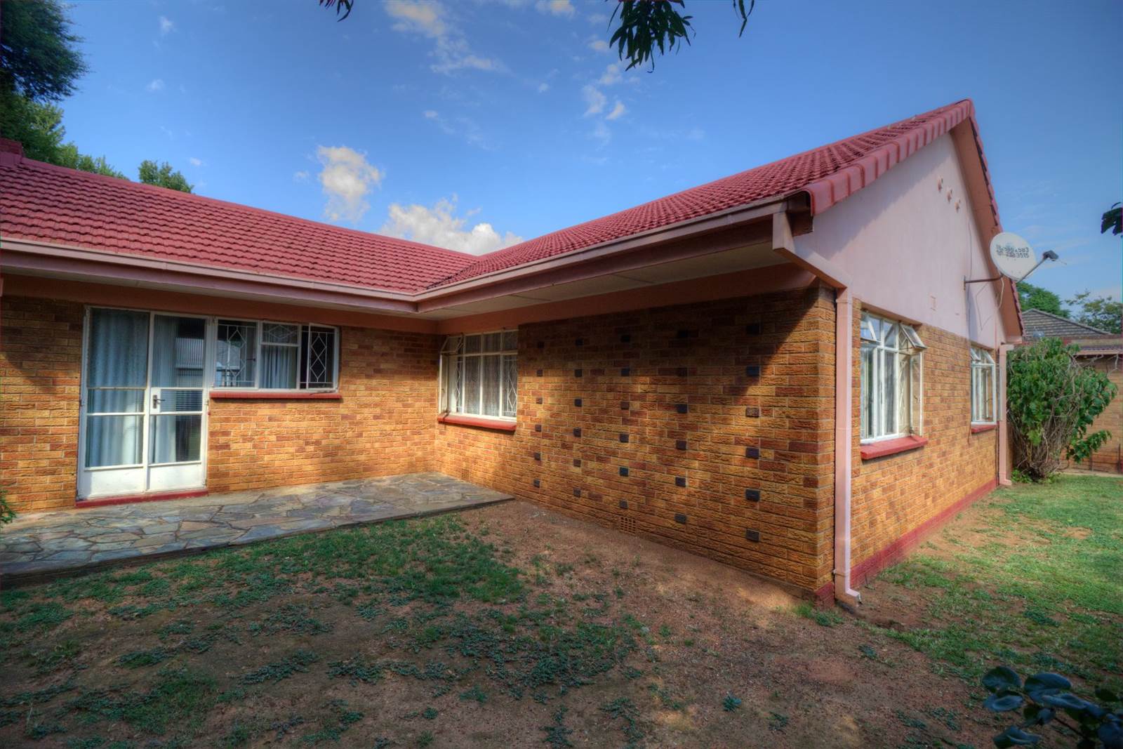 3 Bed House in Kempton Park Ext 4 photo number 3