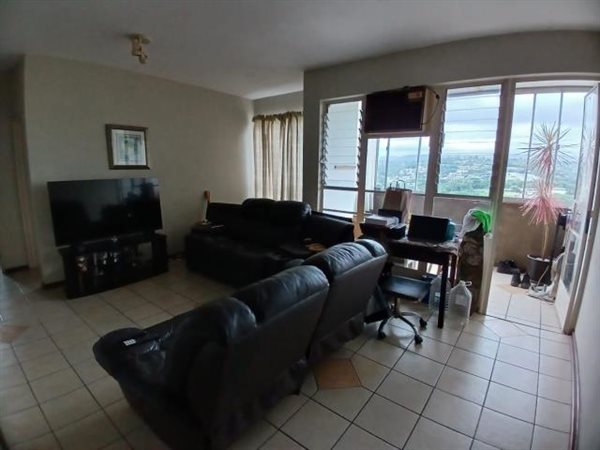 2.5 Bed Flat