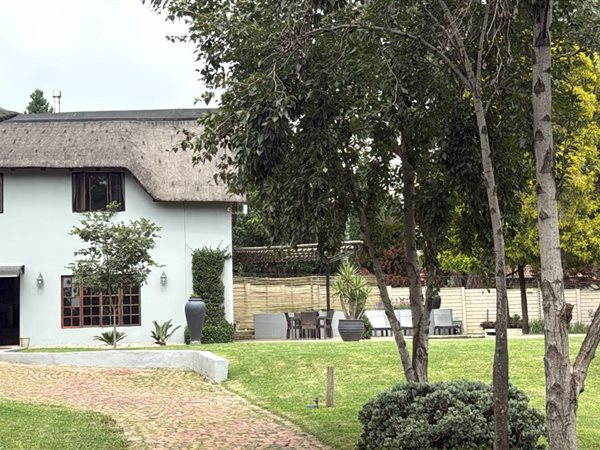 4 Bedroom House 4 Bedroom House