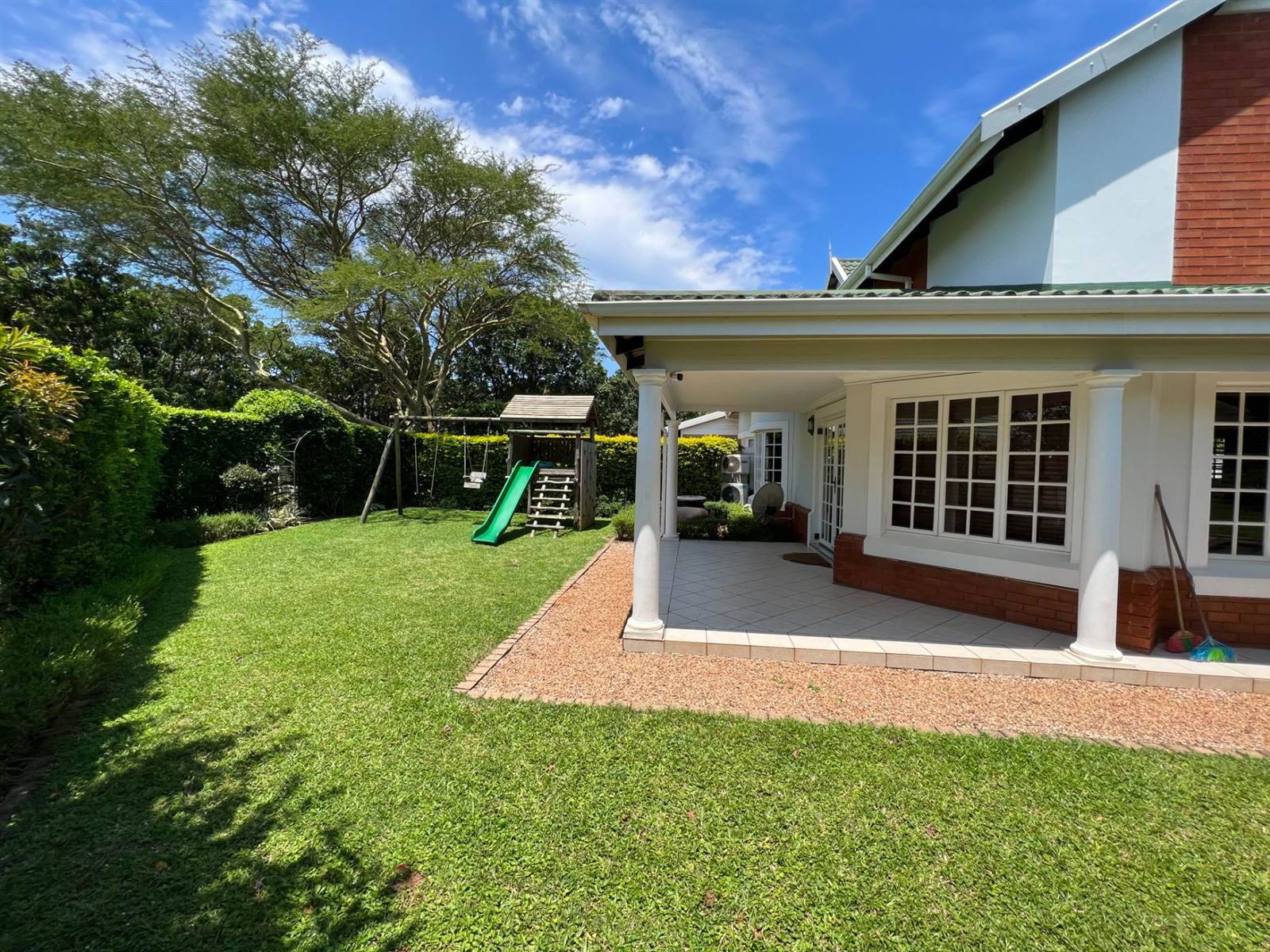 3 Bed Townhouse in Mt Edgecombe Estate 1 & 2 photo number 14