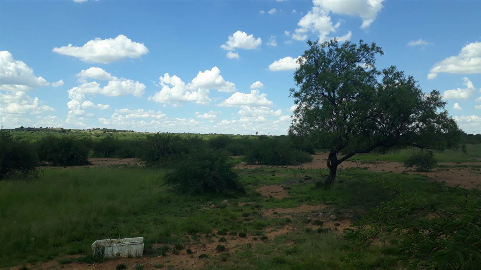 4.3 ha Land available in Bloemfontein Farms photo number 2