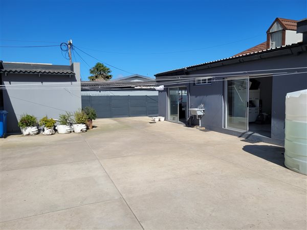 250 m² Commercial space 250 m² Commercial space
