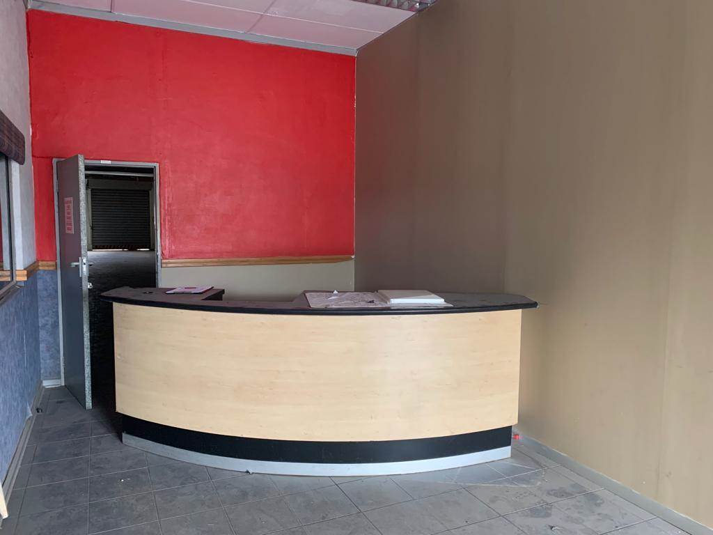 240  m² Commercial space in Richards Bay Central photo number 2