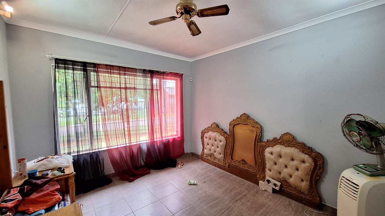 3 Bed House in Garsfontein photo number 17