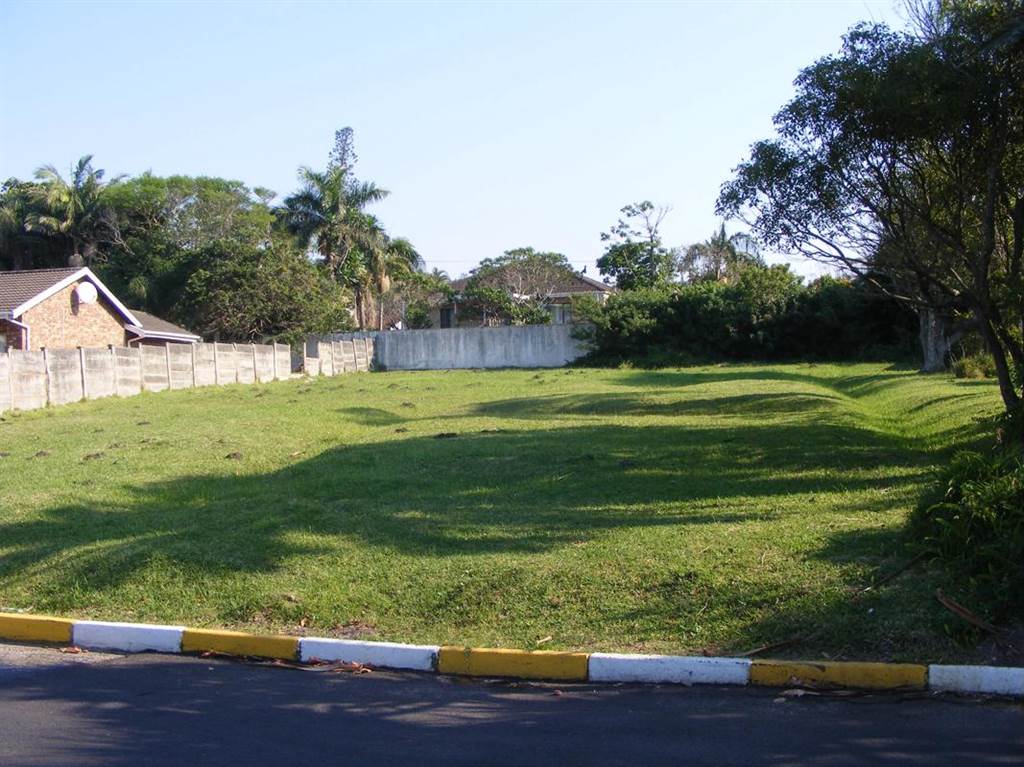 1211 m² Land available in Port Edward photo number 3
