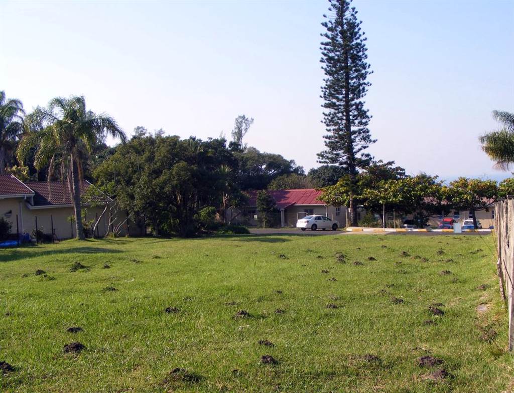 1211 m² Land available in Port Edward photo number 5