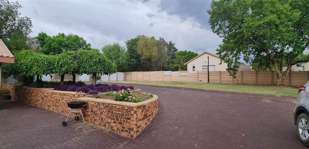 4 Bed House in Trichardt photo number 20