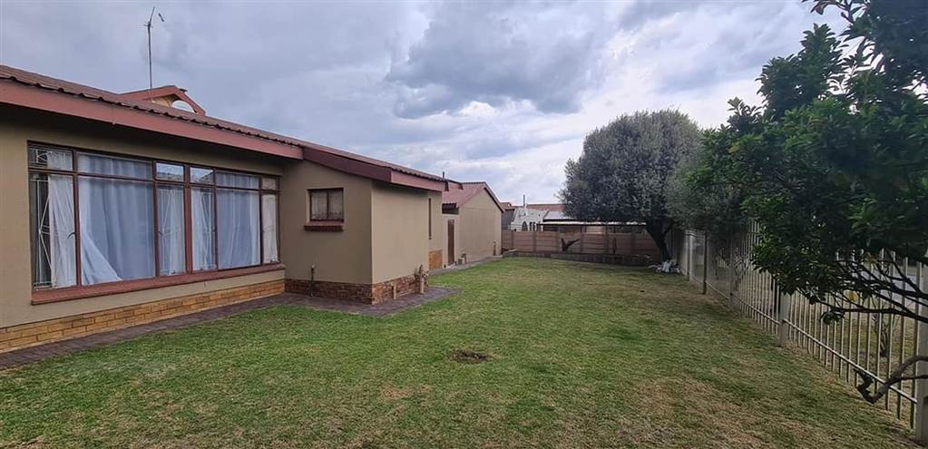 4 Bed House in Trichardt photo number 22
