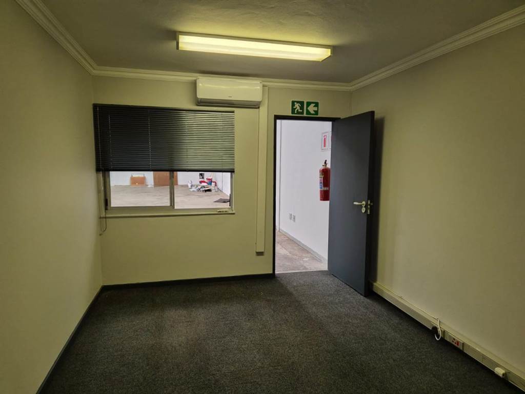 450  m² Industrial space in Pinetown Central photo number 4