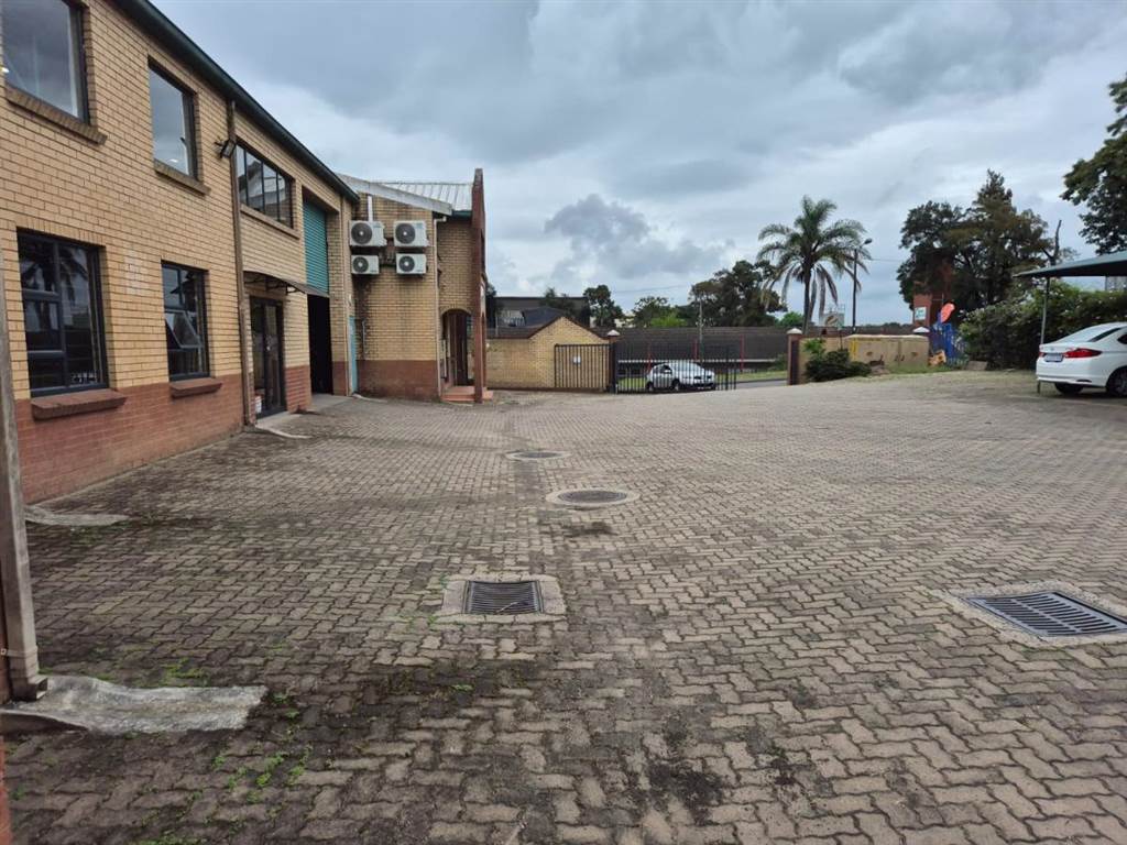 450  m² Industrial space in Pinetown Central photo number 2