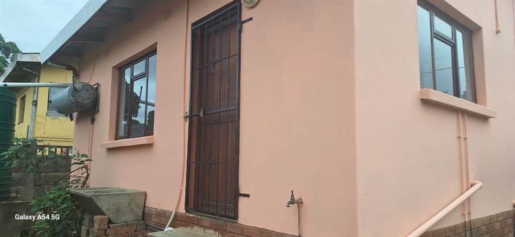 3 Bed House in Port Shepstone photo number 20