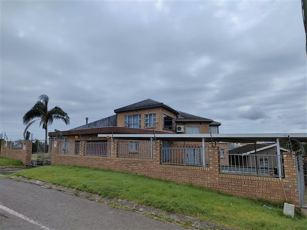 5 Bed House in Dawncrest